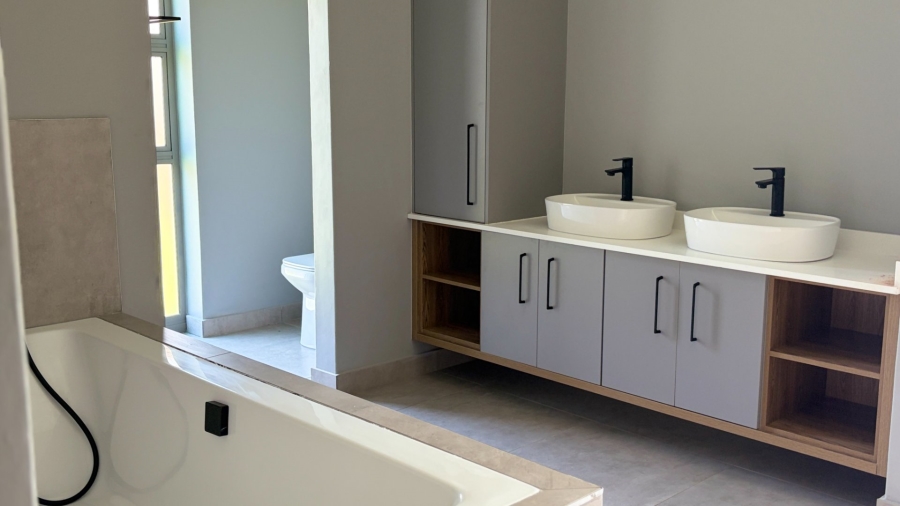  Bedroom Property for Sale in Vyfhoek A H North West